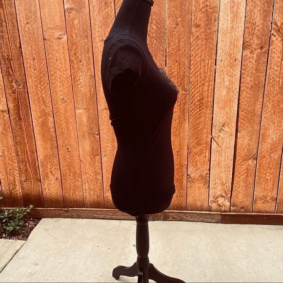 Color Thread Top - Picture 4 of 5